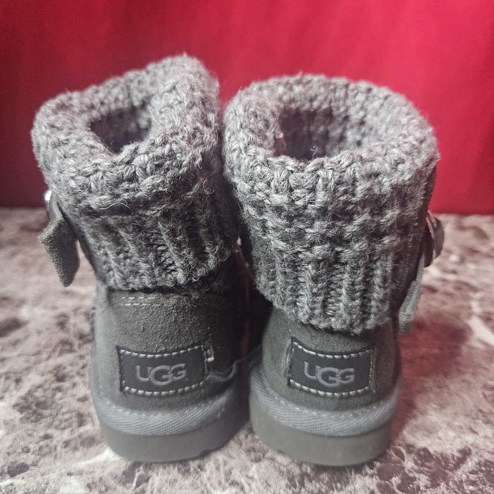 UGG Girls Classic Solene Mini Boot size 7 - Picture 4 of 7